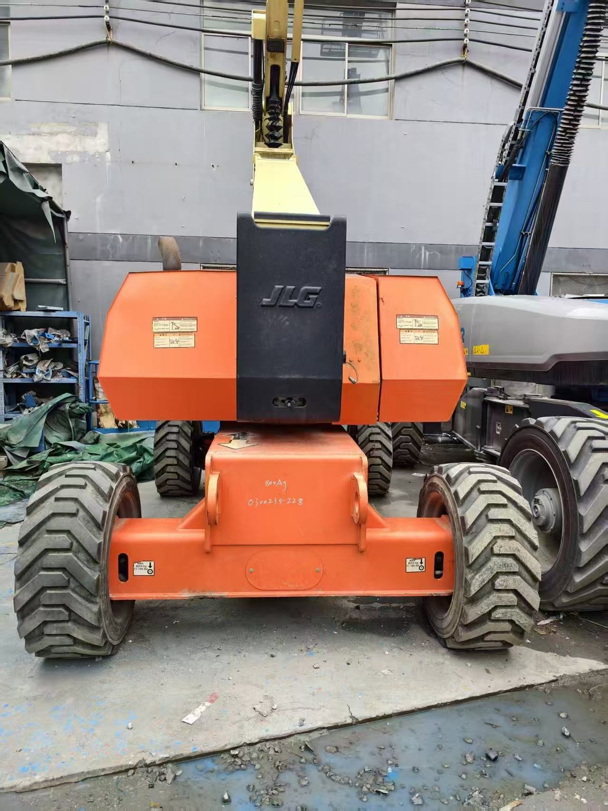 2017 JLG 800AJ Articulating Boom Lift photo 3